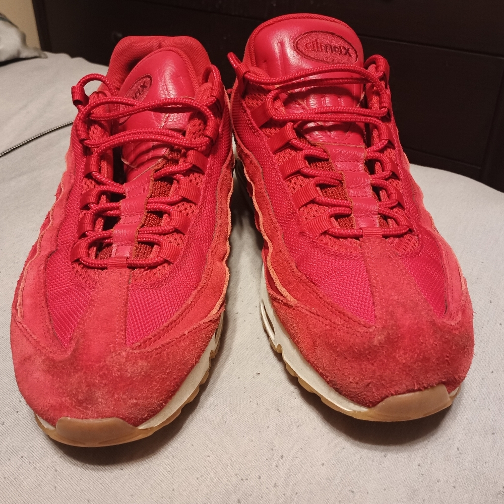 Men's Red Nike 95 Sneakers Size 12